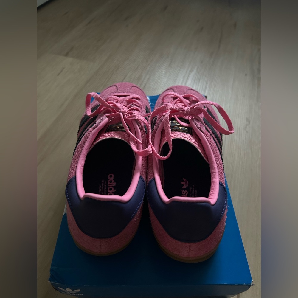 pink adidas gazelles - Picture 3 of 5
